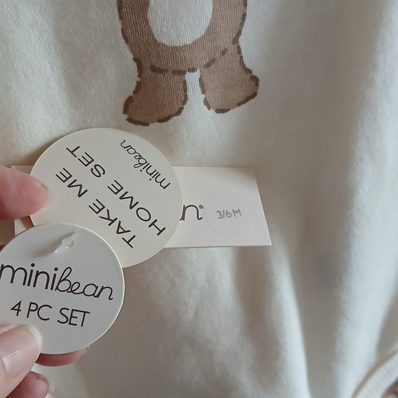 4 Piece Set - Picture 5 of 5